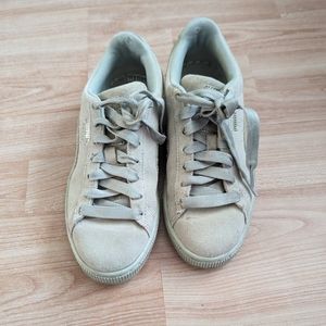 PUMA women's sneakers